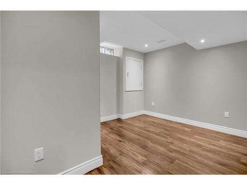 4896 Allan Court, Beamsville, ON - Indoor Photo Showing Other Room