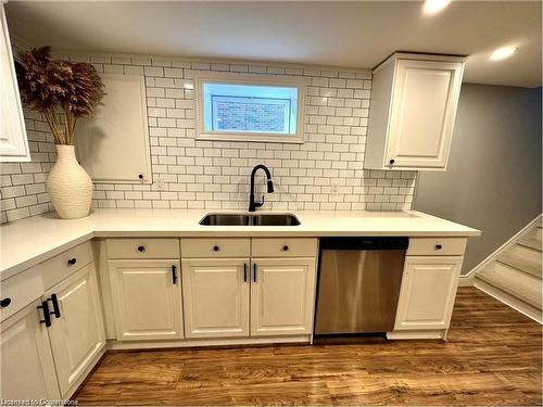 312 East 45Th Street, Hamilton, ON - Indoor Photo Showing Kitchen With Double Sink