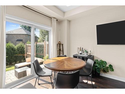 13-377 Glancaster Road, Ancaster, ON - Indoor Photo Showing Dining Room