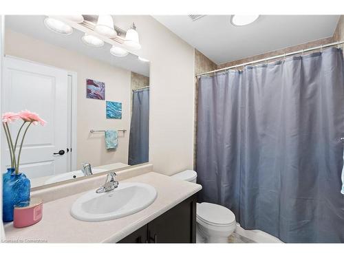 13-377 Glancaster Road, Ancaster, ON - Indoor Photo Showing Bathroom