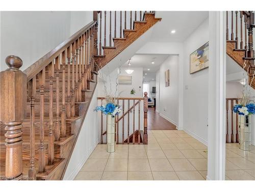 1519 Farmstead Drive, Milton, ON - Indoor Photo Showing Other Room