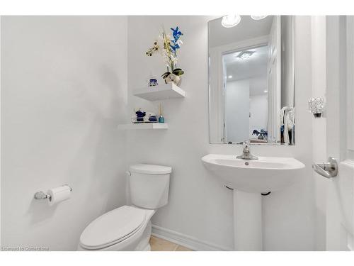 1519 Farmstead Drive, Milton, ON - Indoor Photo Showing Bathroom