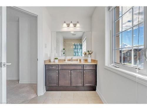 1519 Farmstead Drive, Milton, ON - Indoor Photo Showing Bathroom