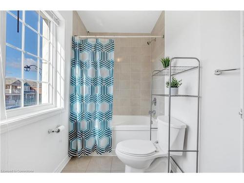 1519 Farmstead Drive, Milton, ON - Indoor Photo Showing Bathroom