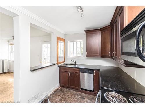 24 Park Street W, Dundas, ON - Indoor Photo Showing Kitchen With Double Sink