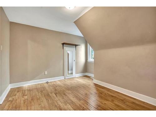 121 King Street E, Stoney Creek, ON - Indoor Photo Showing Other Room