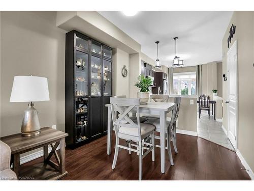 24-8 Hemlock Way, Grimsby, ON - Indoor Photo Showing Dining Room