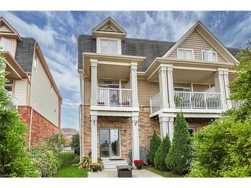 24-8 Hemlock Way, Grimsby, ON - Outdoor With Balcony With Facade