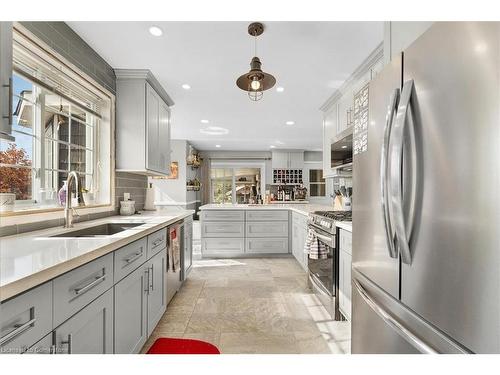 4821 Sherkston Road, Sherkston, ON - Indoor Photo Showing Kitchen With Upgraded Kitchen