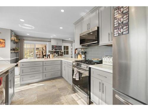 4821 Sherkston Road, Sherkston, ON - Indoor Photo Showing Kitchen With Upgraded Kitchen