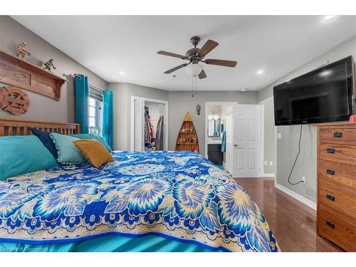 4821 Sherkston Road, Sherkston, ON - Indoor Photo Showing Bedroom