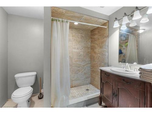 4821 Sherkston Road, Sherkston, ON - Indoor Photo Showing Bathroom