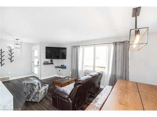 1584 Northshore Drive, Lowbanks, ON - Indoor Photo Showing Living Room