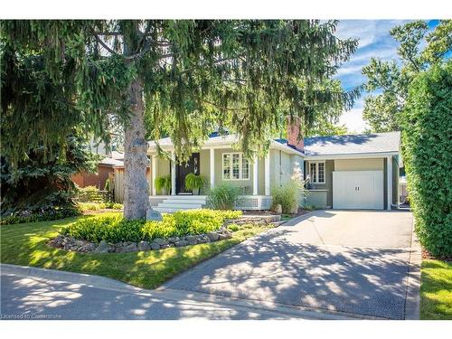 578 Catherine Street, Burlington, ON - Outdoor With Facade