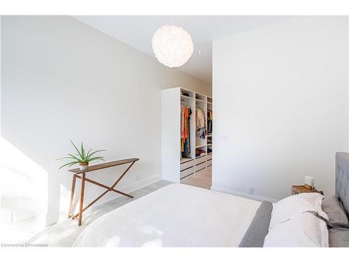 578 Catherine Street, Burlington, ON - Indoor Photo Showing Bedroom