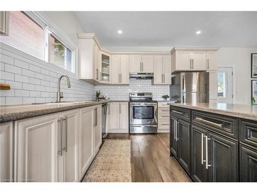 248 Murray Street, Brantford, ON - Indoor Photo Showing Kitchen With Stainless Steel Kitchen With Upgraded Kitchen