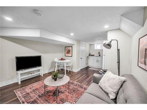 248 Murray Street, Brantford, ON - Indoor Photo Showing Living Room