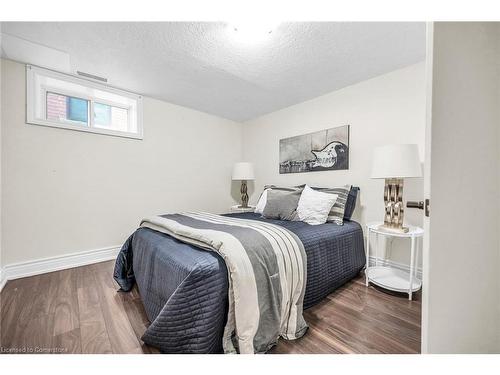 248 Murray Street, Brantford, ON - Indoor Photo Showing Bedroom