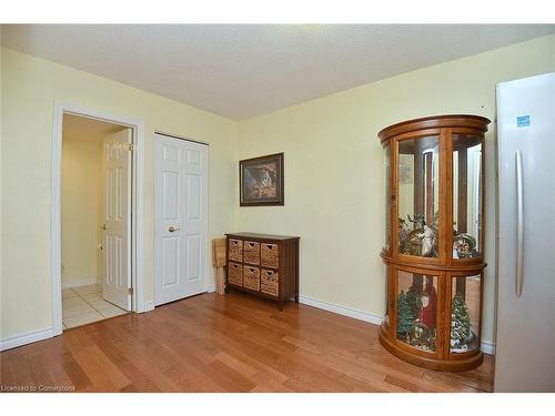 408-851 Queenston Road, Stoney Creek, ON - Indoor Photo Showing Other Room