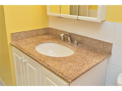 408-851 Queenston Road, Stoney Creek, ON - Indoor Photo Showing Bathroom