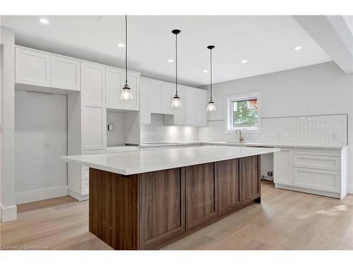 73 Birch Street, Cambridge, ON - Indoor Photo Showing Kitchen With Upgraded Kitchen