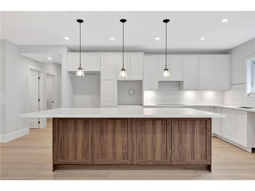 73 Birch Street, Cambridge, ON - Indoor Photo Showing Kitchen With Upgraded Kitchen