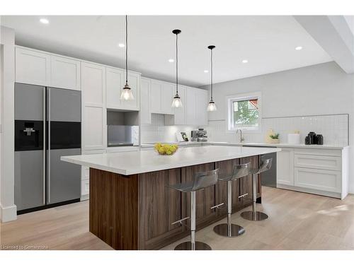 73 Birch Street, Cambridge, ON - Indoor Photo Showing Kitchen With Upgraded Kitchen