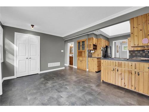 203 Park Avenue W, Dunnville, ON - Indoor Photo Showing Kitchen