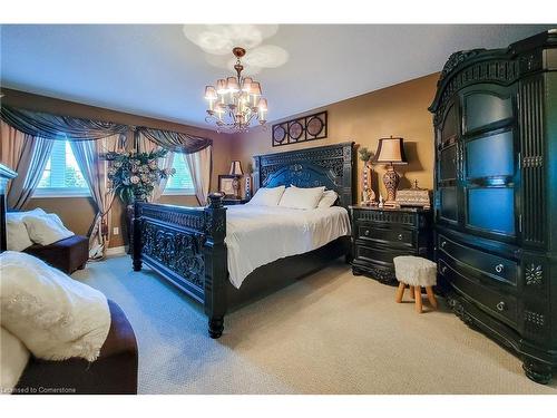 26 Grassyplain Drive, Mount Hope, ON - Indoor Photo Showing Bedroom