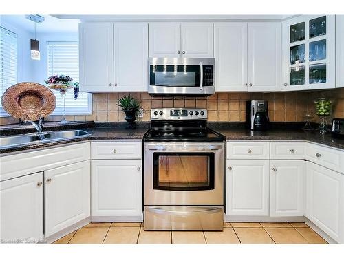 26 Grassyplain Drive, Mount Hope, ON - Indoor Photo Showing Kitchen With Double Sink