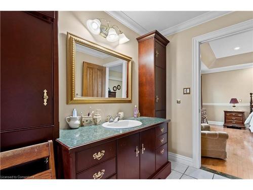 48 Tuscani Drive, Stoney Creek, ON - Indoor Photo Showing Bathroom