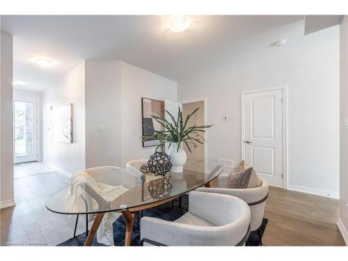 47 Hildred Street, Welland, ON - Indoor Photo Showing Dining Room