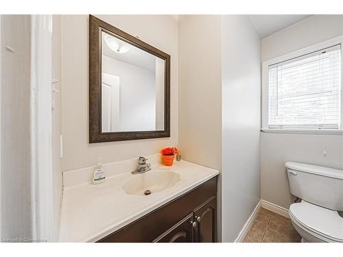 6 Laing Court, Morriston, ON - Indoor Photo Showing Bathroom