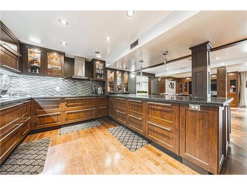 6 Laing Court, Morriston, ON - Indoor Photo Showing Kitchen With Upgraded Kitchen