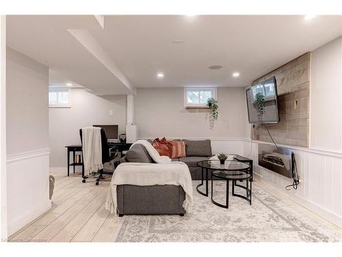 22 Garden Crescent, Hamilton, ON - Indoor Photo Showing Basement