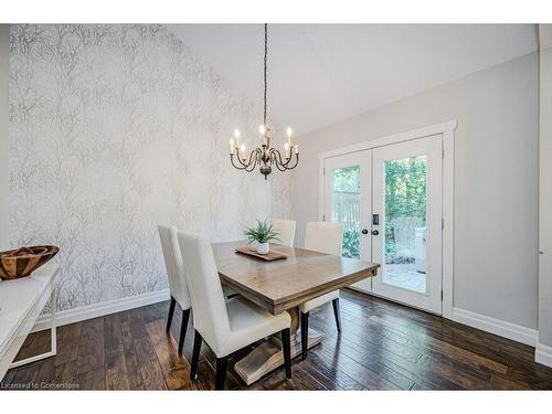 6490 Panton Street, Burlington, ON - Indoor Photo Showing Dining Room