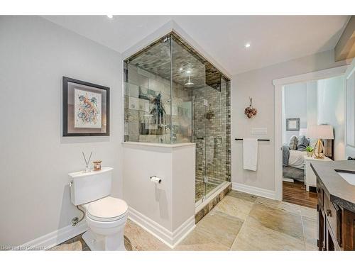 6490 Panton Street, Burlington, ON - Indoor Photo Showing Bathroom