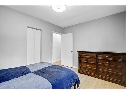 9184 Airport Road W, Mount Hope, ON - Indoor Photo Showing Bedroom