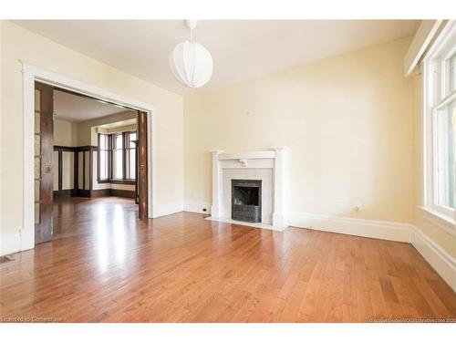 31 St Clair Avenue, Hamilton, ON - Indoor With Fireplace