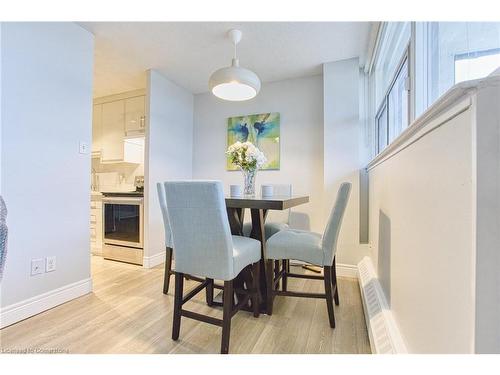 407-215 Glenridge Avenue, St. Catharines, ON - Indoor Photo Showing Dining Room