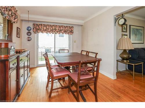 19 Hillview Drive, Grimsby, ON - Indoor Photo Showing Dining Room