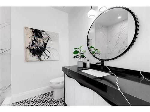 2201-2007 James Street, Burlington, ON - Indoor Photo Showing Bathroom