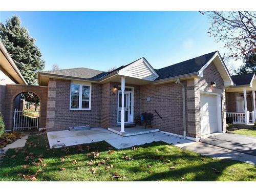 39 Twenty Place Boulevard, Hamilton, ON - Outdoor