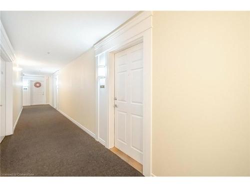 115-308 Watson Parkway N, Guelph, ON - Indoor Photo Showing Other Room