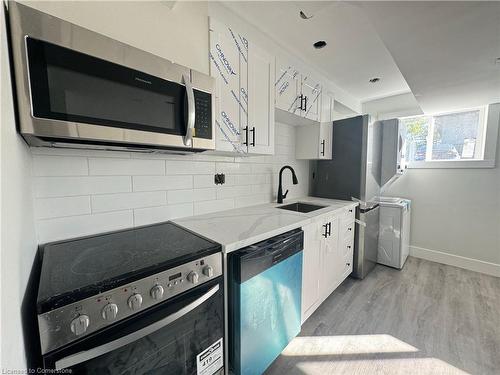 11 & 12-37 Lincoln Street, Welland, ON - Indoor Photo Showing Kitchen With Stainless Steel Kitchen