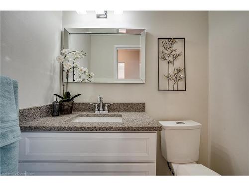 106-2301 Cavendish Drive, Burlington, ON - Indoor Photo Showing Bathroom