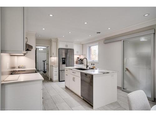 158 Sulphur Springs Road, Ancaster, ON - Indoor Photo Showing Kitchen