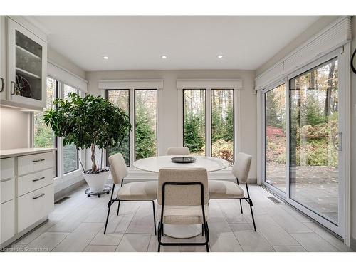 158 Sulphur Springs Road, Ancaster, ON - Indoor Photo Showing Dining Room