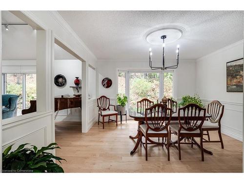 158 Sulphur Springs Road, Ancaster, ON - Indoor Photo Showing Dining Room