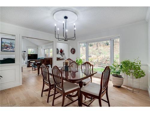 158 Sulphur Springs Road, Ancaster, ON - Indoor Photo Showing Dining Room